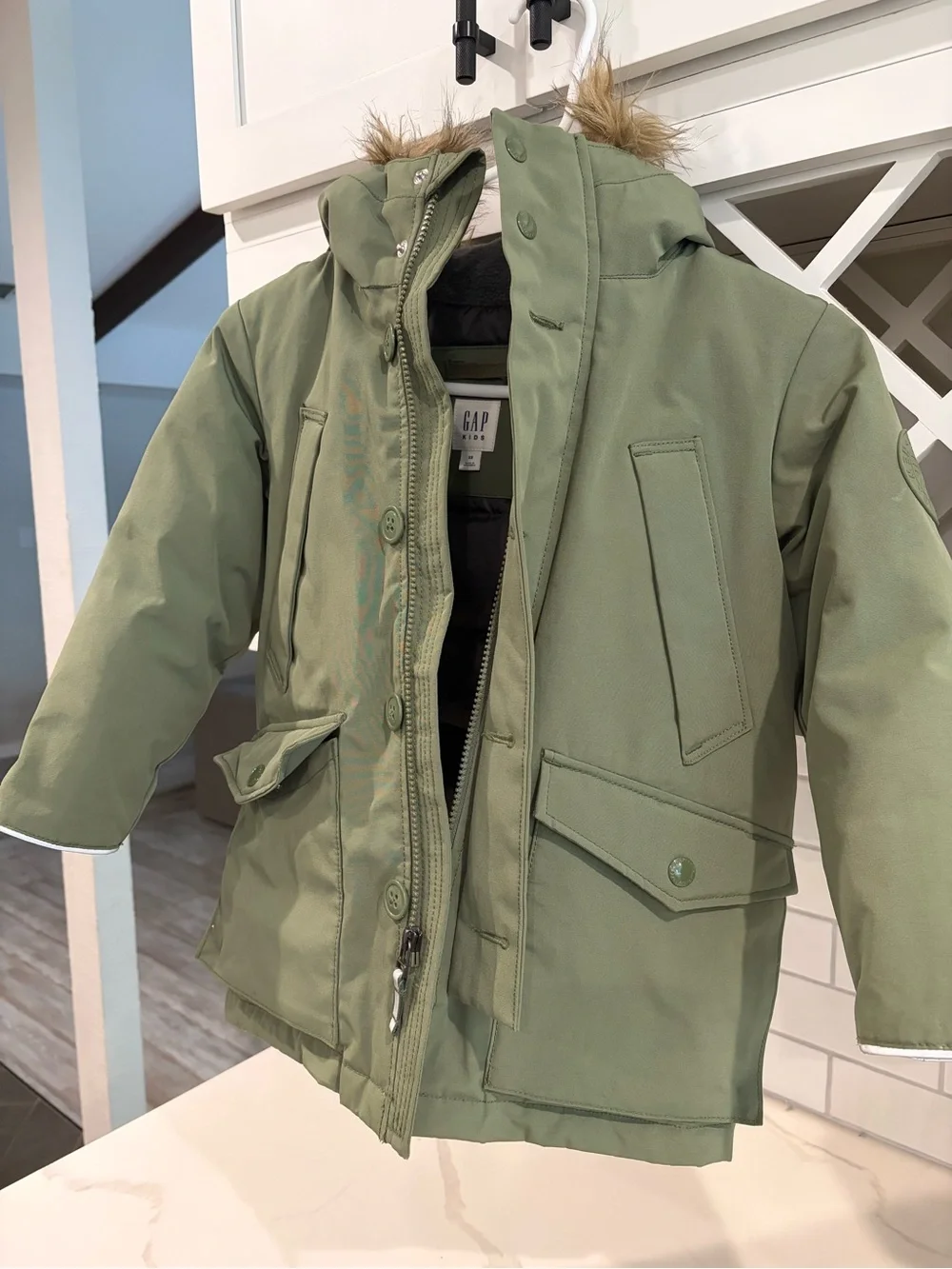 GAP Olive Green Kids Puffer Parka with Faux Fur Hood XS